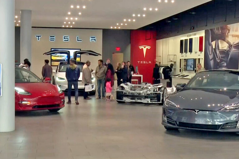 4.3.-tesla1